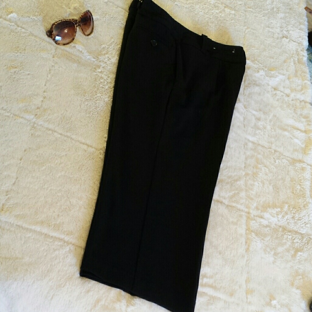 Black Capri !
